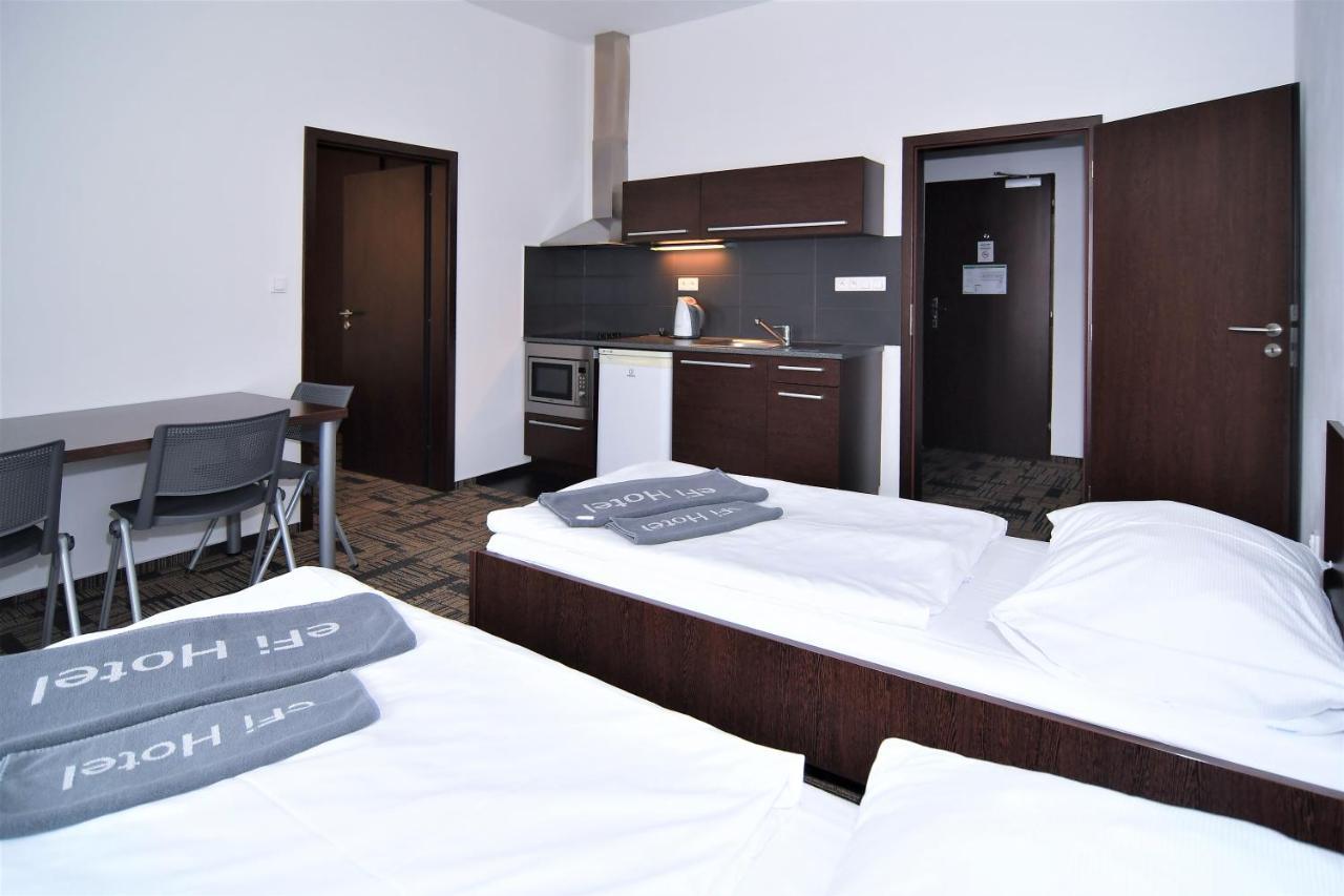 Efi Palace Hotel Brno Ngoại thất bức ảnh