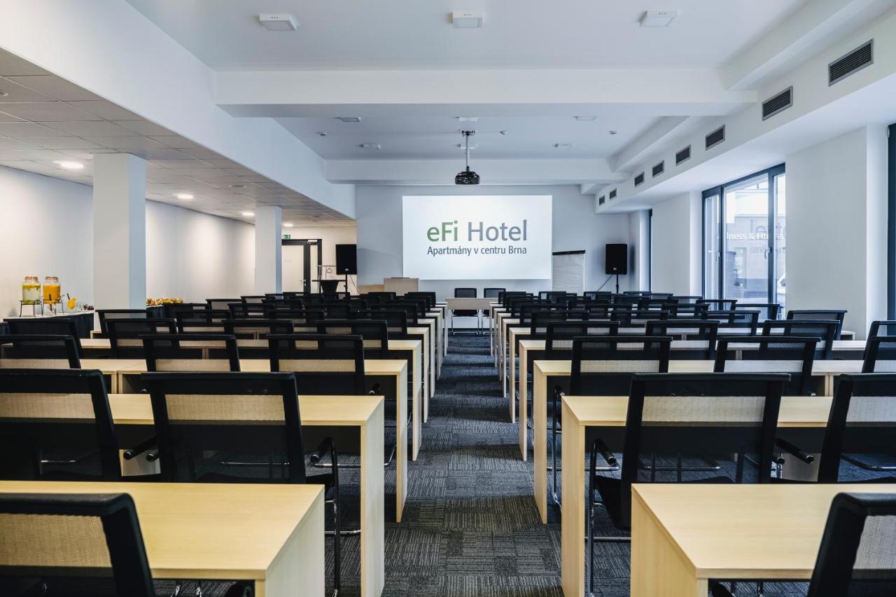Efi Palace Hotel Brno Ngoại thất bức ảnh