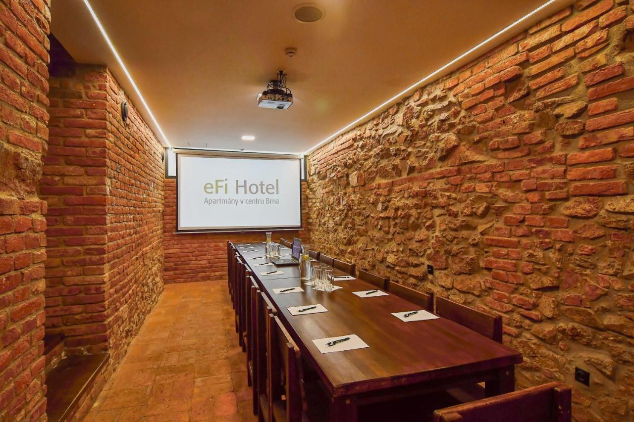 Efi Palace Hotel Brno Ngoại thất bức ảnh