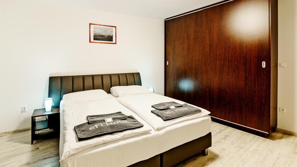Efi Palace Hotel Brno Ngoại thất bức ảnh